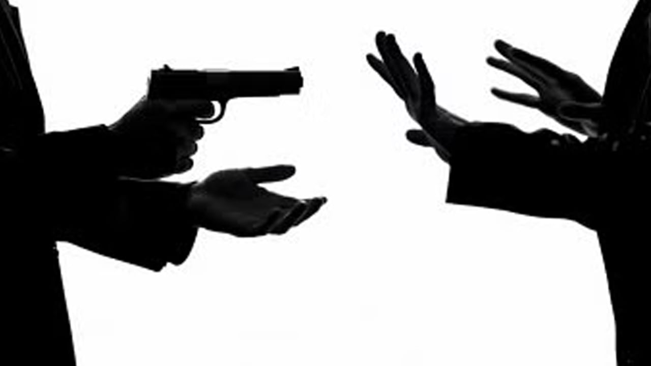 কেরানীগঞ্জে ব্যবসায়ীর ওপর হামলা ও চাঁদা দাবির অভিযোগ