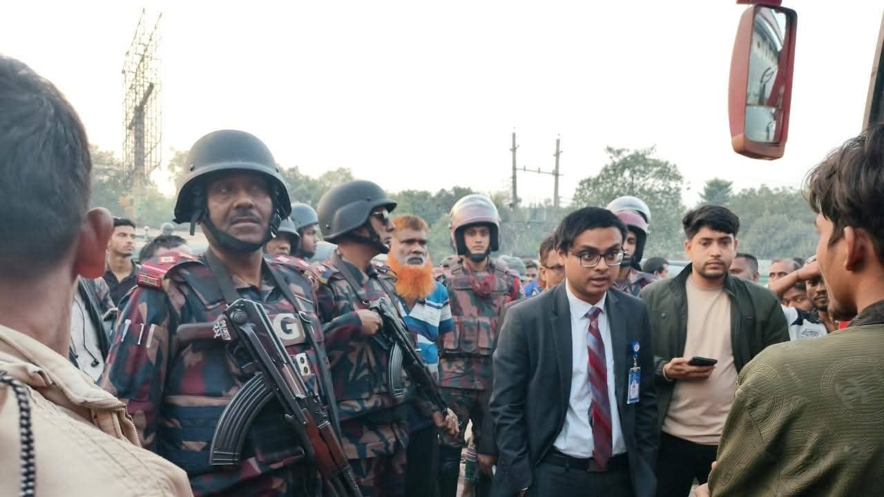 যাত্রীদের কাছ থেকে অতিরিক্ত ভাড়া আদায়, ভ্রাম্যমাণ আদালতে জরিমানা