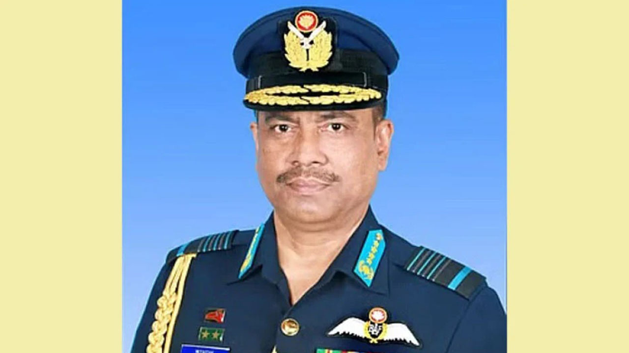 বিমানবাহিনীর সাবেক প্রধান হান্নান ও তার স্ত্রীর বিরুদ্ধে ২ মামলা
