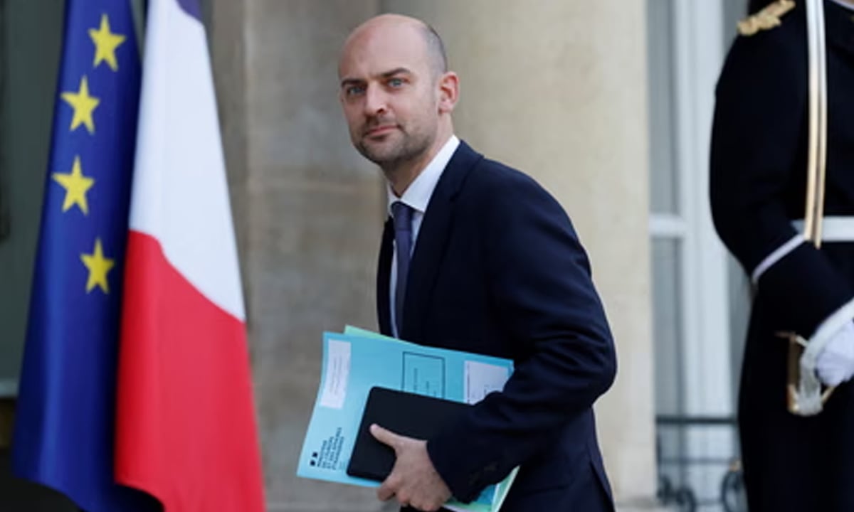 ইরানে হামলার বৈধতা নিয়ে প্রশ্ন তুললেন ফরাসি পররাষ্ট্রমন্ত্রী