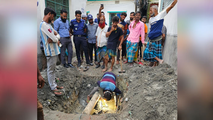অবৈধ গ্যাস সংযোগ উচ্ছেদে তিতাসের সাঁড়াশি অভিযান, জরিমানা