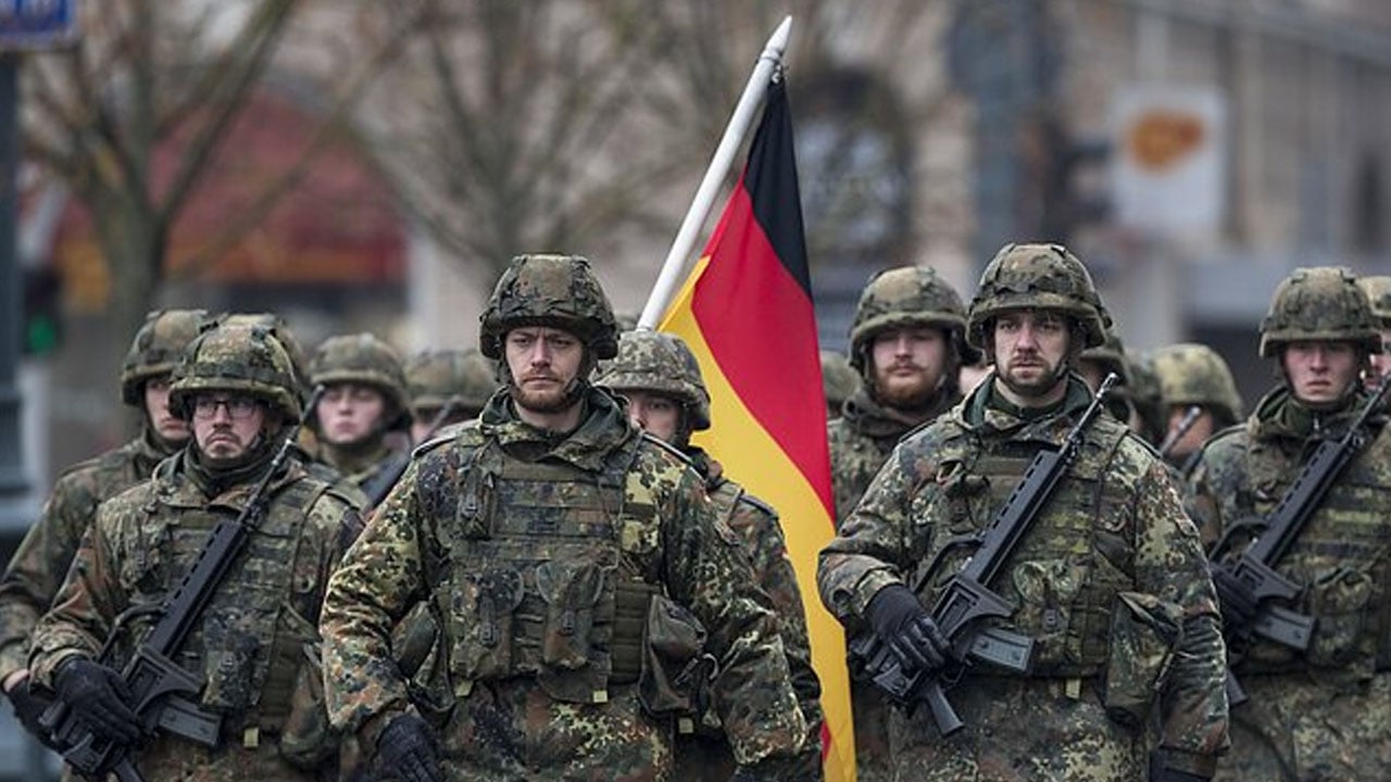 গ্রিনল্যান্ড নিয়ে উত্তেজনা, ট্রাম্পের হুমকির পর জার্মানির সেনা পাঠানোর ঘোষণা