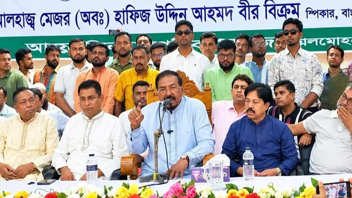 শেখ হাসিনা ছিলেন বিশ্বের সেরা ‘ভিলেন অভিনেত্রী’: মেজর হাফিজ