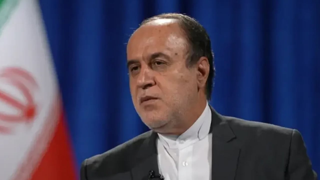 হরমুজ প্রণালি ইরানের হাতেই রয়েছে, টোল দিতে হবে ইরানি মুদ্রায়