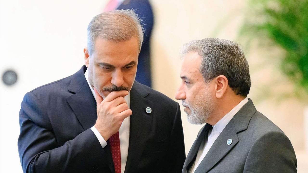 যুক্তরাষ্ট্র–ইসরাইলের বিরুদ্ধে হামলা চলবে: তুরস্কের মন্ত্রীকে আরাগচি