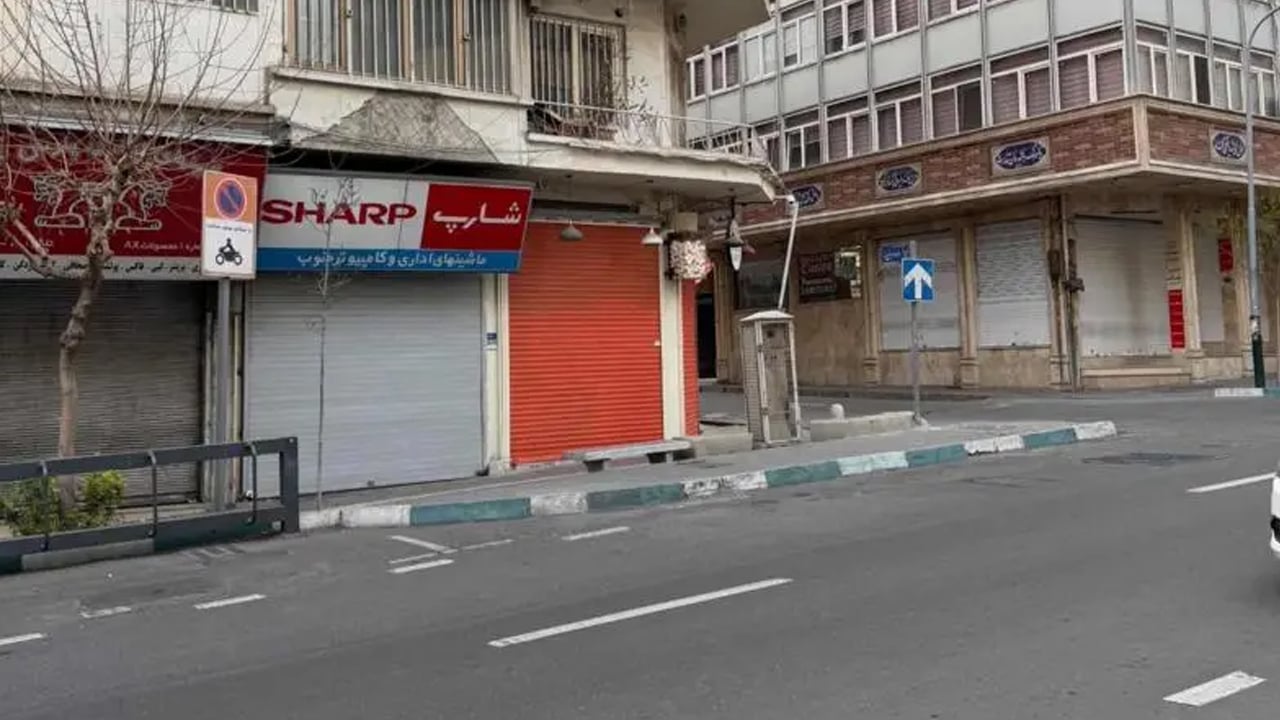 তেহরানের রাস্তা ফাঁকা, বলছেন স্থানীয়রা