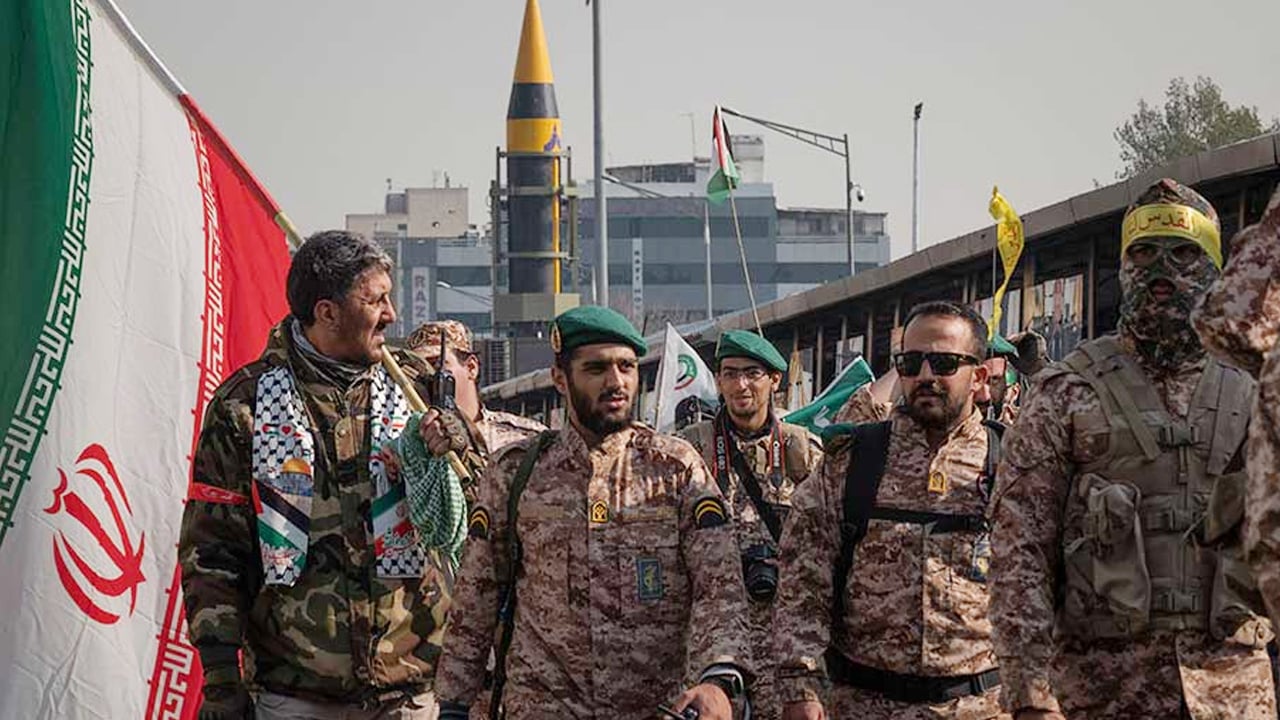 খার্গ দ্বীপে হামলার পর আমিরাতের মার্কিন ঘাঁটি ‘বৈধ লক্ষ্যবস্তু’: ইরান