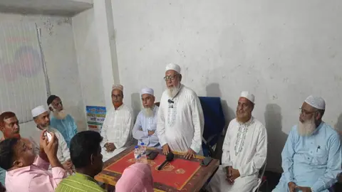 সাংবাদিক ও ব্যবসায়ীদের সঙ্গে জামায়াতের মতবিনিময়
