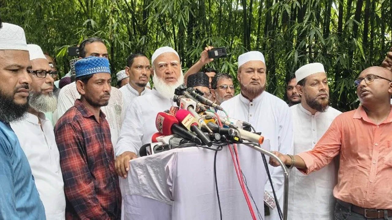 পার্লামেন্টে আলোচনা ছাড়াই তেলের দাম বৃদ্ধি জনগণের সঙ্গে প্রতারণা