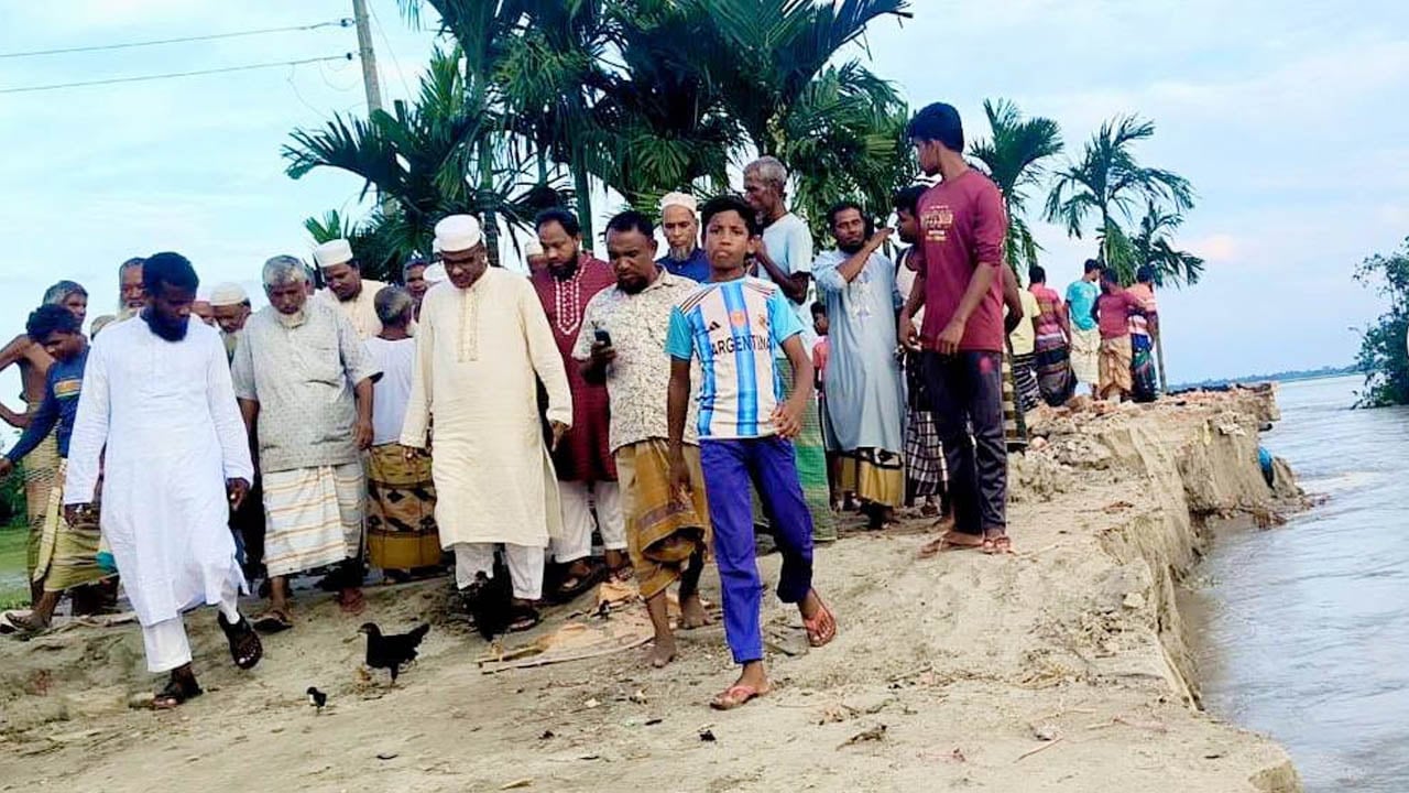 তিস্তা নদীভাঙন এলাকা পরিদর্শন করলেন জামায়াত এমপি