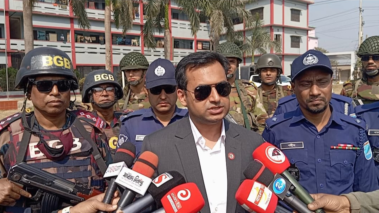 নির্বাচনকে সামনে রেখে যৌথ বাহিনীর মহড়া অনুষ্ঠিত