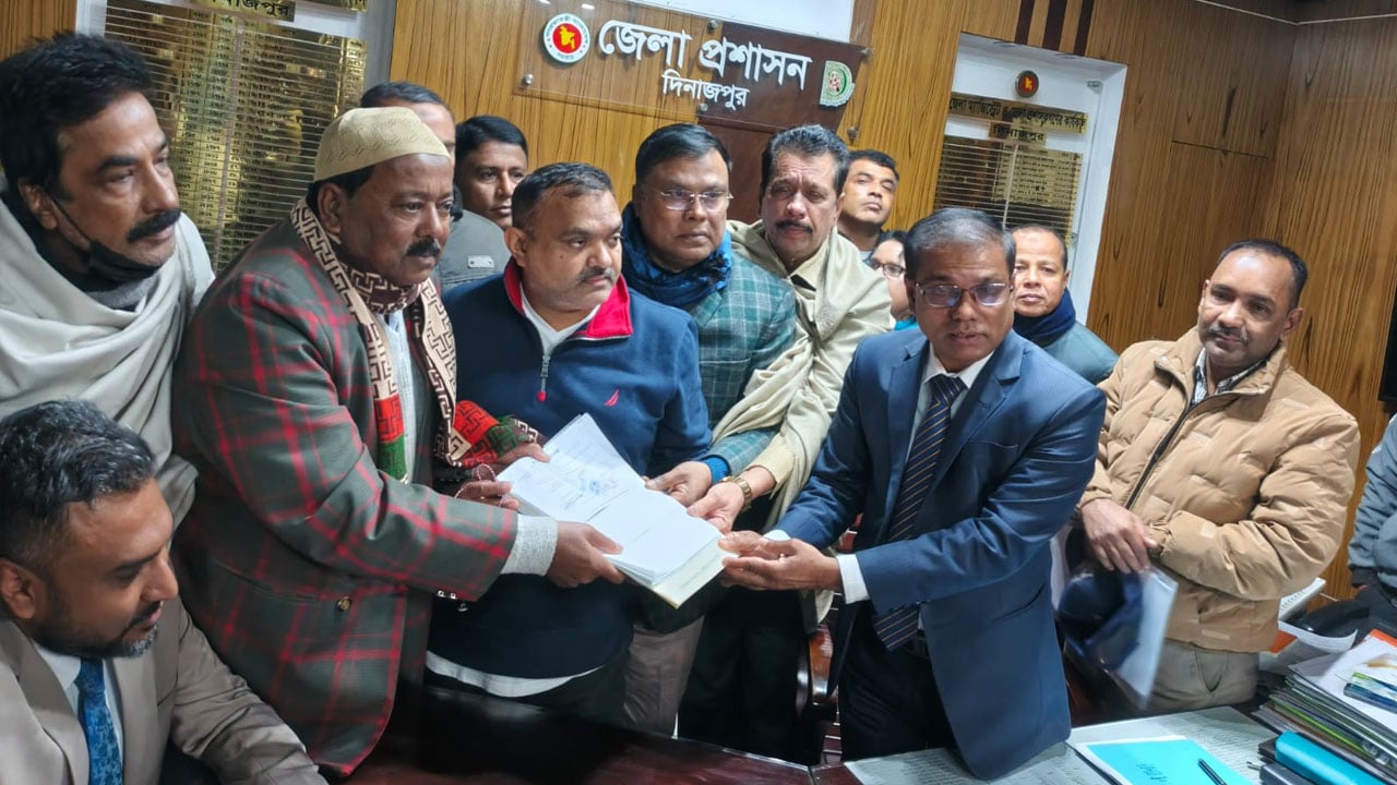 দিনাজপুর সদর-৩ আসনে খালেদা জিয়ার পক্ষে মনোনয়নপত্র দাখিল