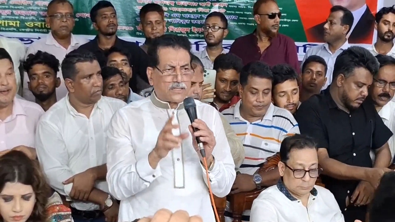সরকারে না গিয়েও সব সুবিধা ভোগ করছে কিংস পার্টি: খোকন