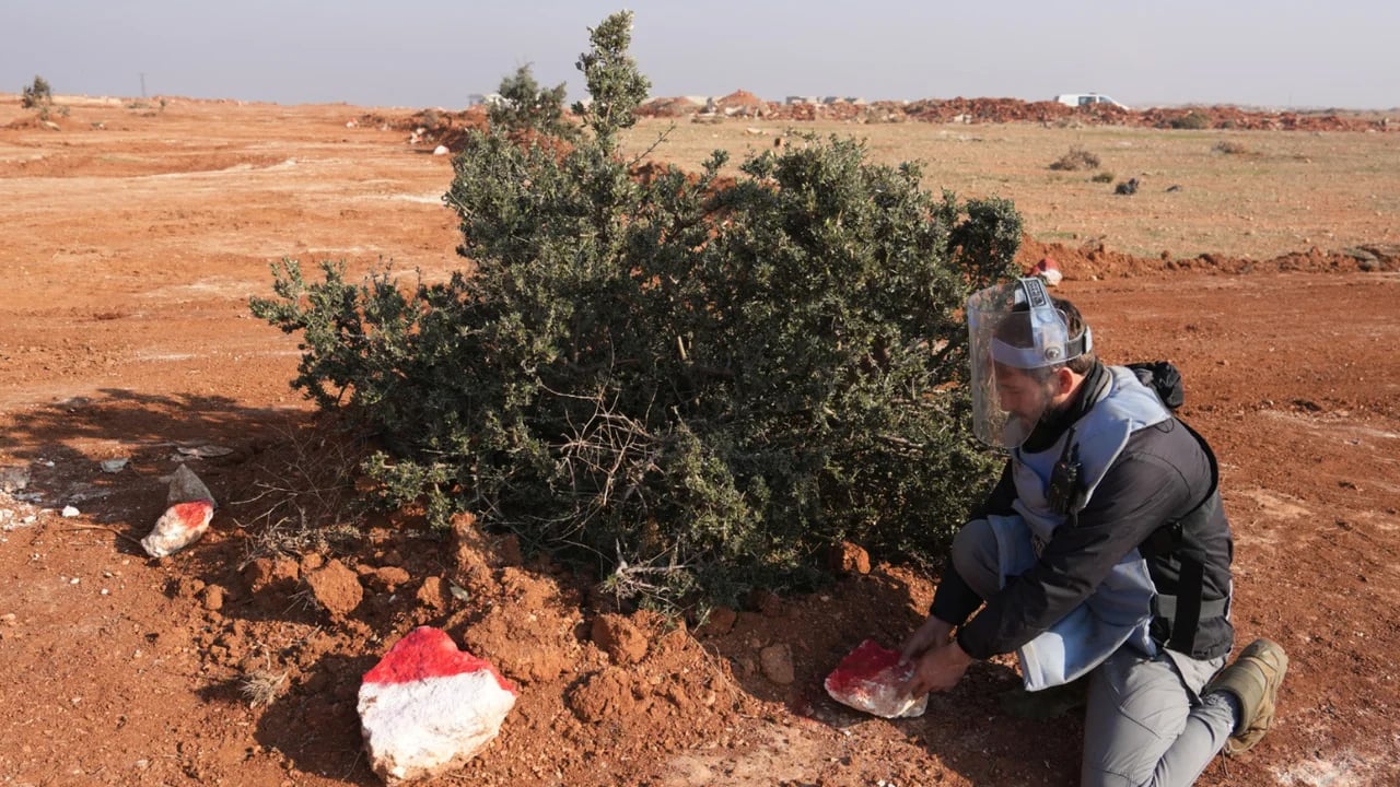 যুদ্ধ থামলেও মৃত্যু থামেনি সিরিয়ায়, এখনো সক্রিয় ৩ লাখ ল্যান্ডমাইন