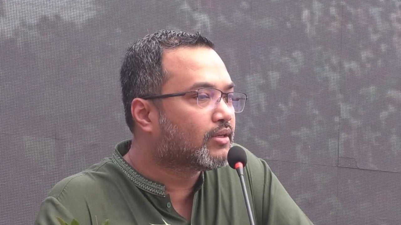 হাদির পাশে আছে গণতন্ত্রকামী বাংলাদেশ: মাহাদী আমীন