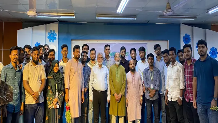 মানারাত ইন্টারন্যাশনাল ইউনিভার্সিটির ইইই বিভাগের নবীনবরণ অনুষ্ঠিত
