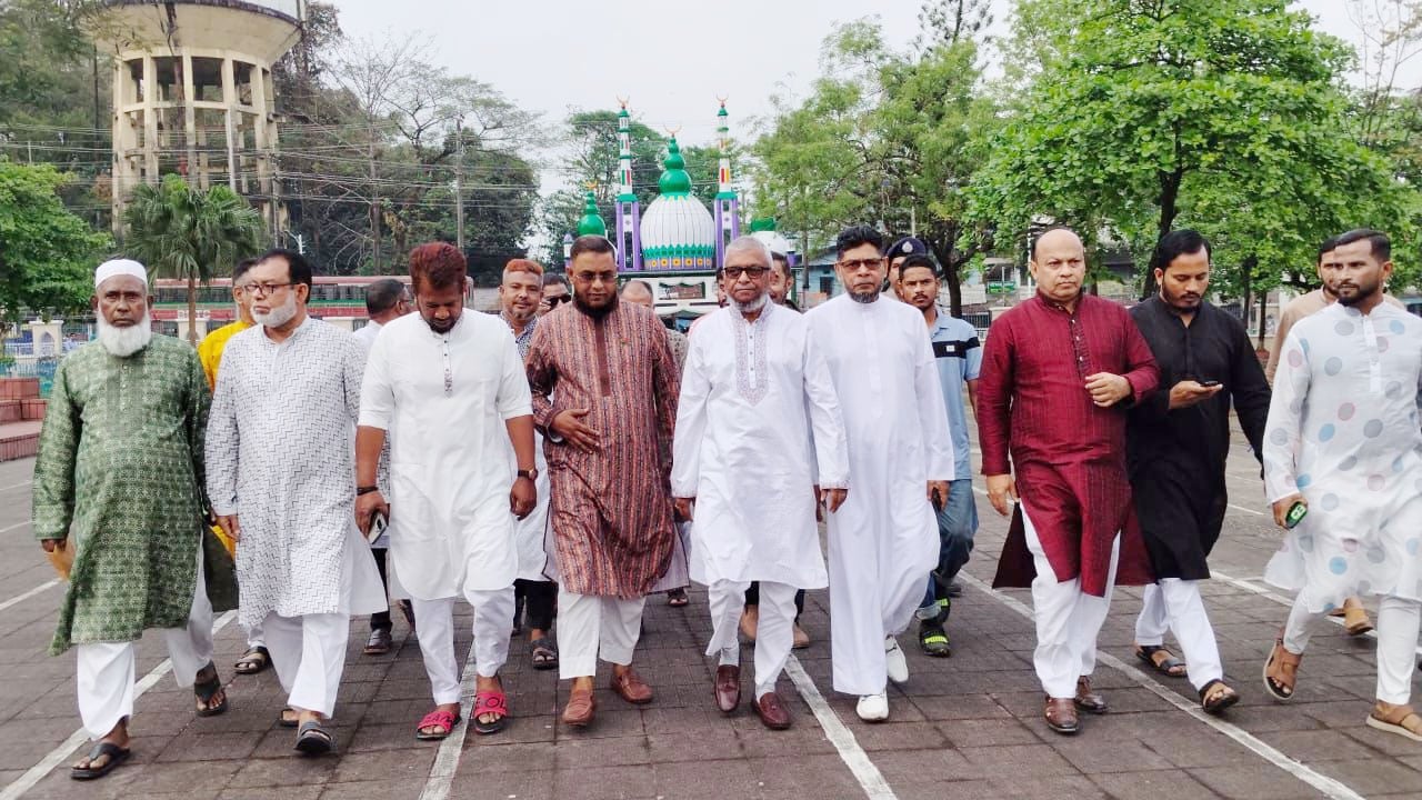 ঈদের আগেই শিল্পকারখানার শ্রমিকরা বেতন-ভাতা পাবেন: আরিফুল হক