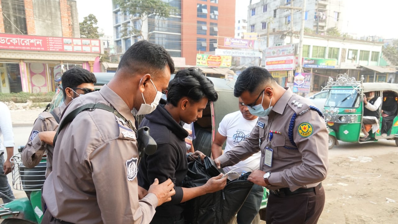 অপারেশন ডেভিল হান্ট ফেইজ–২, ২৪ ঘণ্টায় ৩৯২ জন গ্রেপ্তার