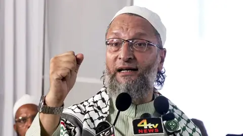 মুসলিমদের কি ধর্মীয় স্বাধীনতা নেই—ভারতে মসজিদ ধ্বংসের তীব্র নিন্দা ওয়াইসির