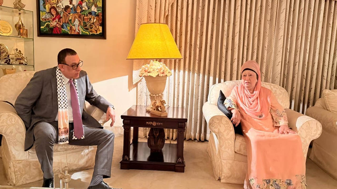 খালেদা জিয়ার সঙ্গে ফিলিস্তিন রাষ্ট্রদূতের সাক্ষাৎ