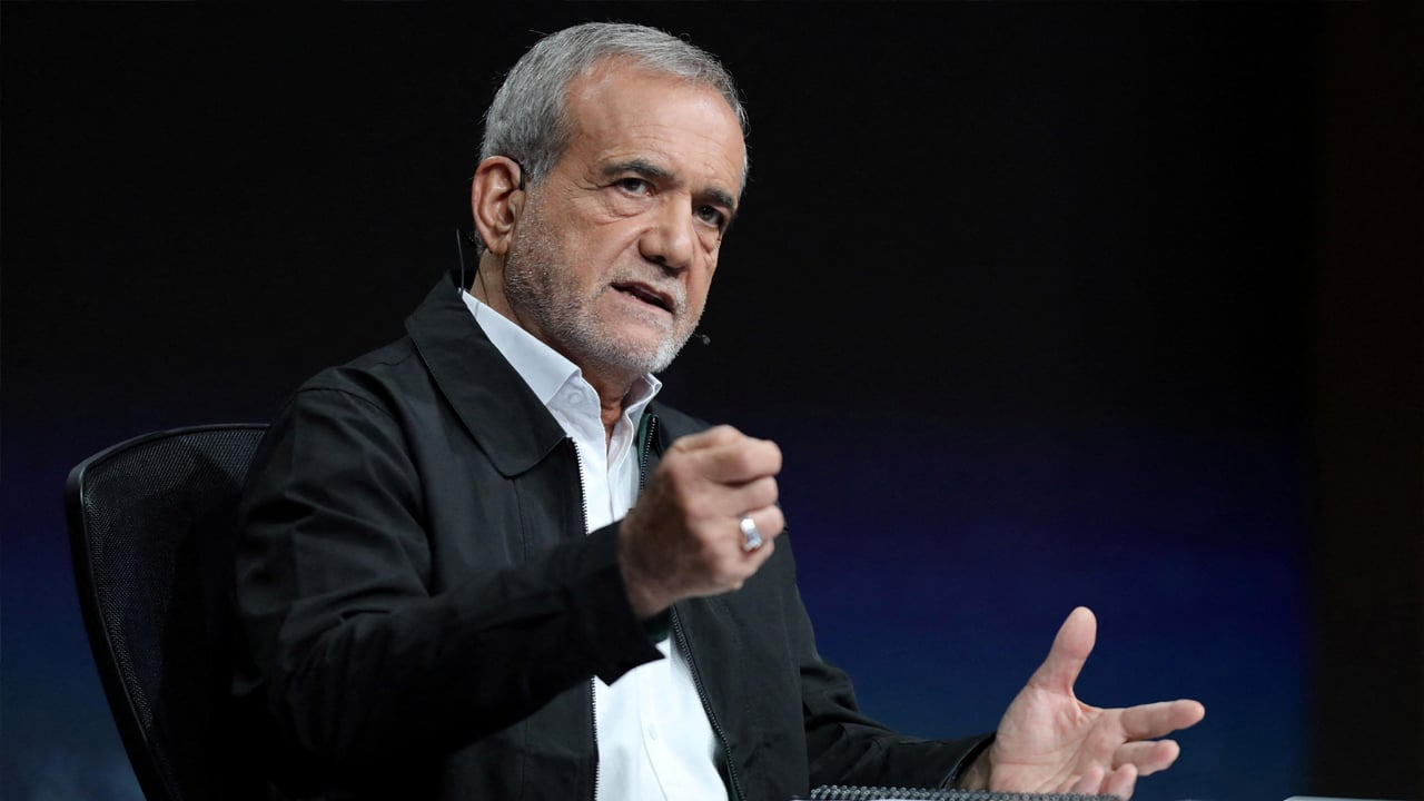 খামেনিকে হত্যা মুসলিমদের বিরুদ্ধে ‘প্রকাশ্য যুদ্ধ ঘোষণা’: পেজেশকিয়ান