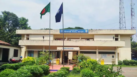 পীরগঞ্জে সড়কের পাশে নিখোঁজ ব্যক্তির লাশ উদ্ধার
