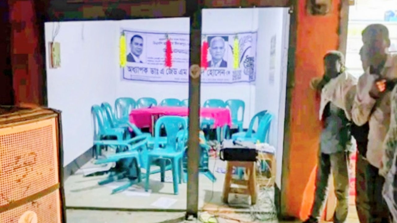 নবাবগঞ্জে বিএনপির নির্বাচনি অফিসে হামলা-ভাঙচুরের অভিযোগ