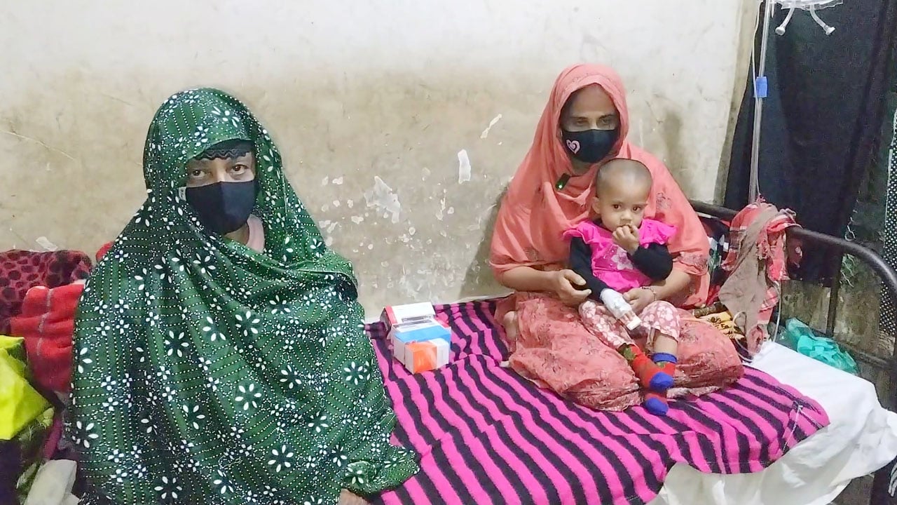 জুলাই শহীদের সন্তান হাসপাতালে, অর্থাভাবে থেমে আছে চিকিৎসা