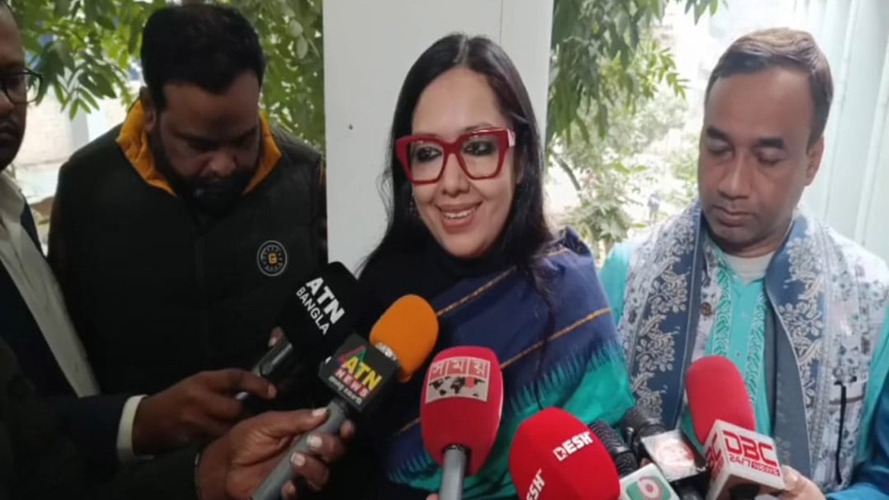 মনোনয়ন না দেয়ায় দলের প্রতি কষ্ট নেই: রুমিন ফারহানা