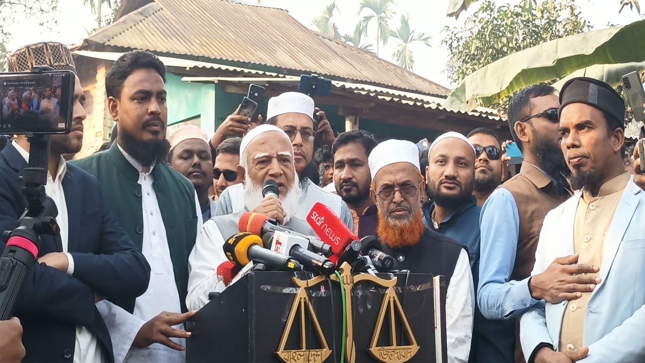 দেশের জন্য শহীদ আবু সাঈদের মতো বুক পেতে দিতে রাজি আছি