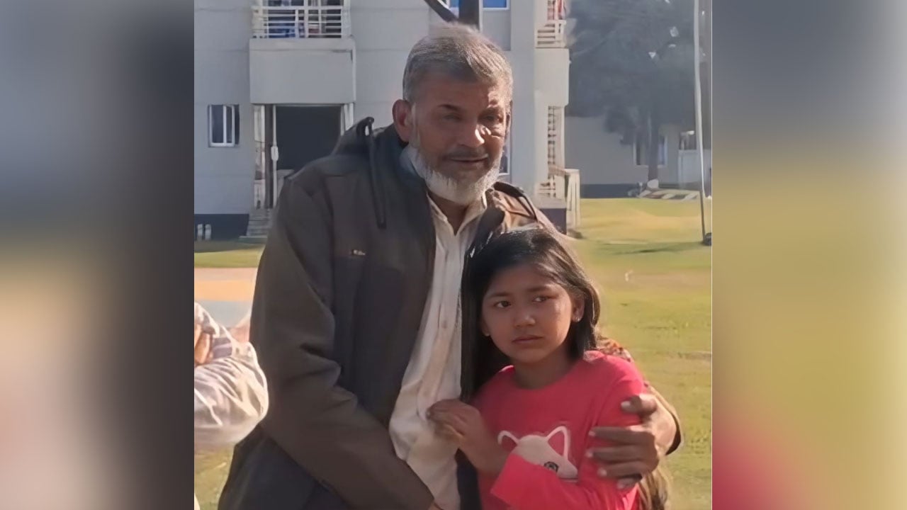 বাবা… তুমি আমাদের রেখে চলে গেলে কেন?