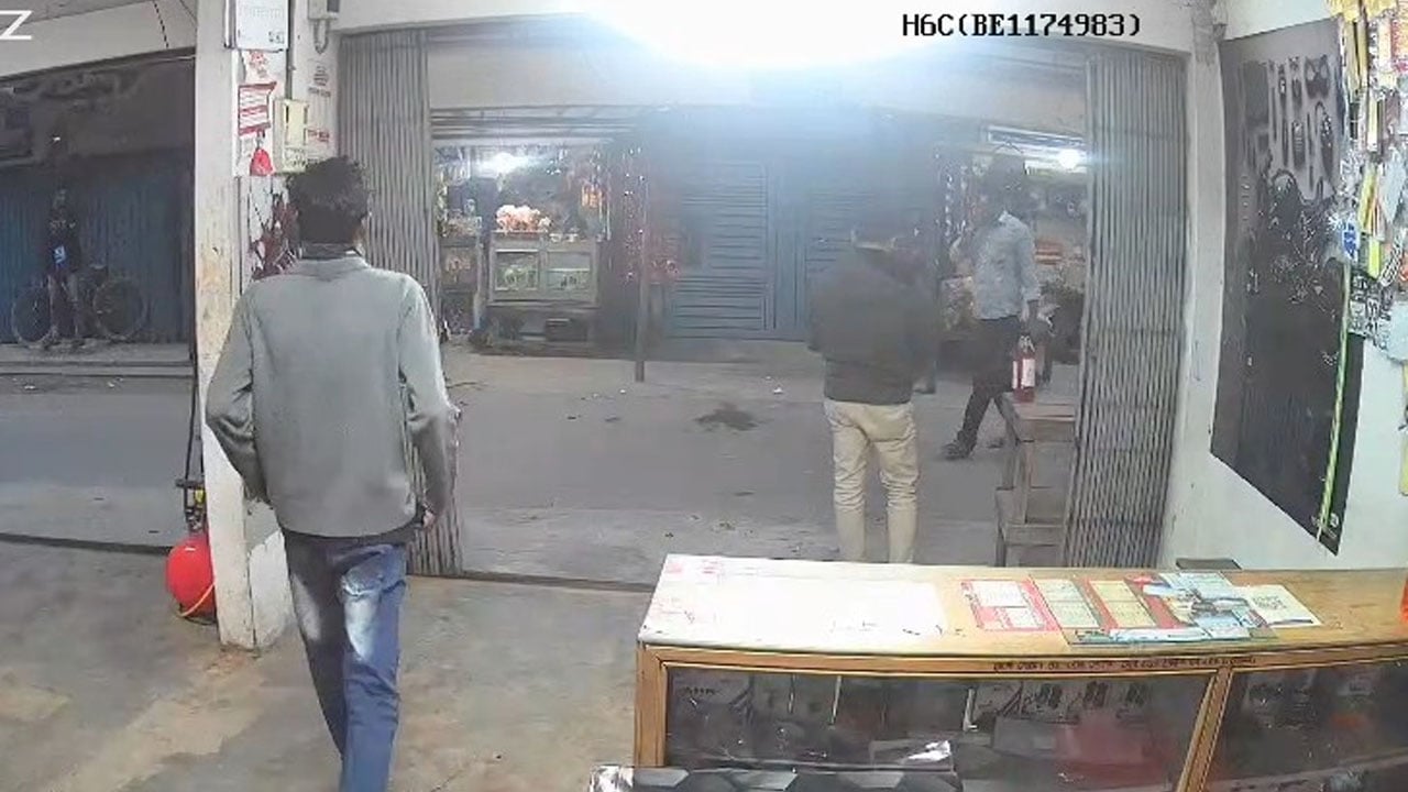 আতশবাজির শব্দকে ‘ককটেল বিস্ফোরণ’ বলা হয়েছিল: সেনাবাহিনী