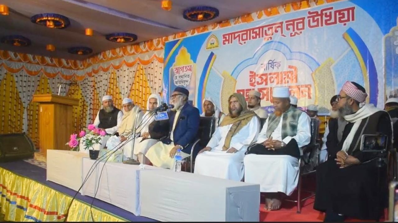 ক্ষমতা আঁকড়ে রাখাই সংকটের মূল কারণ : ধর্ম উপদেষ্টা খালিদ