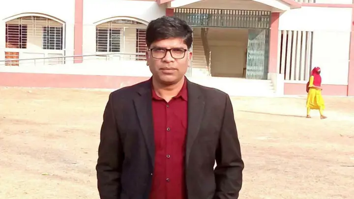 পঞ্চগড়ে দুই মোটরসাইকেলের মুখোমুখি সংঘর্ষে স্কুলশিক্ষক নিহত

