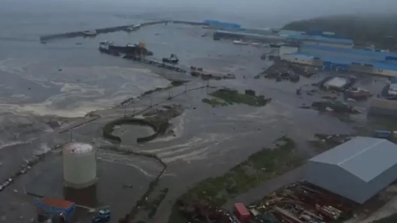 কেন কিছু ভূমিকম্প সুনামি সৃষ্টি করে?