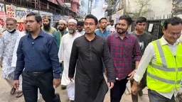 ডেঙ্গু ঠেকাতে সচেতনতার বার্তা, রমনায় মশক নিধন অভিযানে সাদিক কায়েম