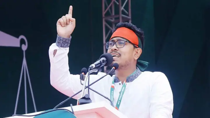 আপনাদের প্রশাসনিক ব্যর্থতার খেসারত কেন দেবে তরুণরা: সাদিক কায়েম

