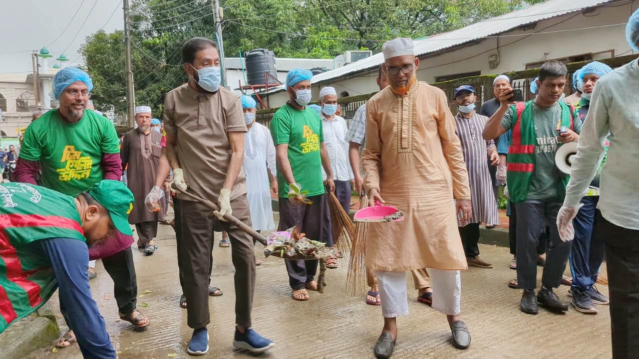 নাগরিক ও মানবিক দায়িত্ববোধ থেকেই শহর পরিচ্ছন্নতায় মাঠে নেমেছি: সেলিম উদ্দিন