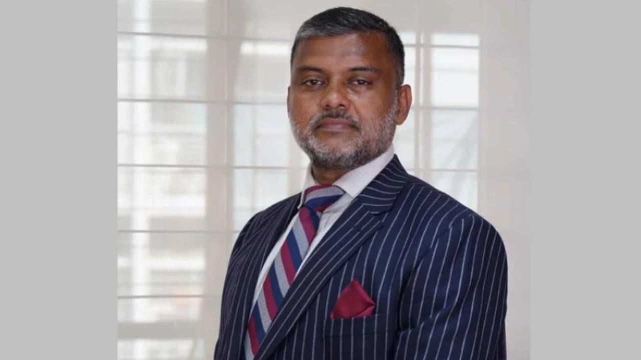 জুলাই সনদকে চ্যালেঞ্জ করলে আইনিভাবে মোকাবিলার ঘোষণা শিশির মনিরের