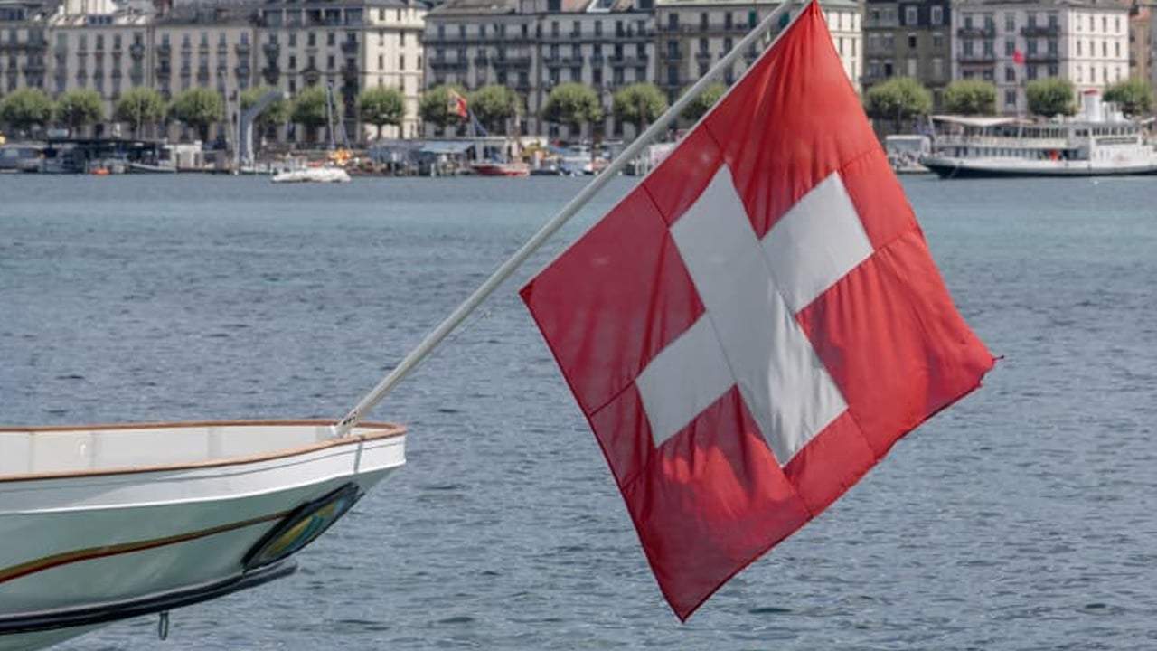 যুক্তরাষ্ট্রে অস্ত্র রপ্তানি স্থগিত করল সুইজারল্যান্ড