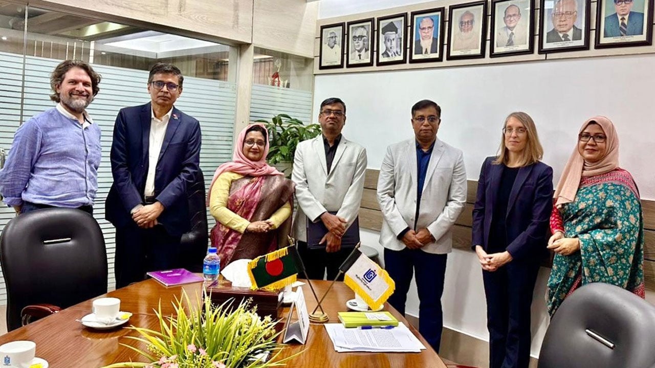 ইউজিসি চেয়ারম্যানের সঙ্গে মার্কিন দূতাবাসের প্রতিনিধিদলের সাক্ষাৎ