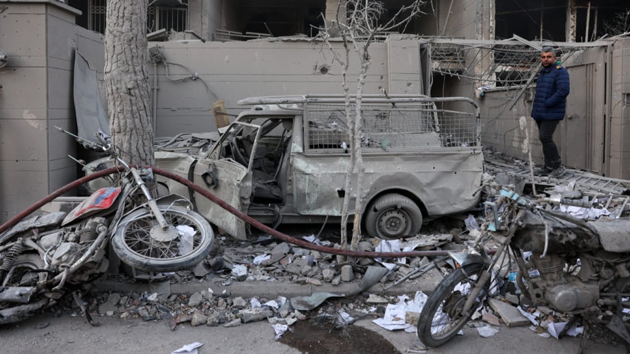 হামলায় বহু বেসামরিক স্থাপনা ক্ষতিগ্রস্তের অভিযোগ ইরানের