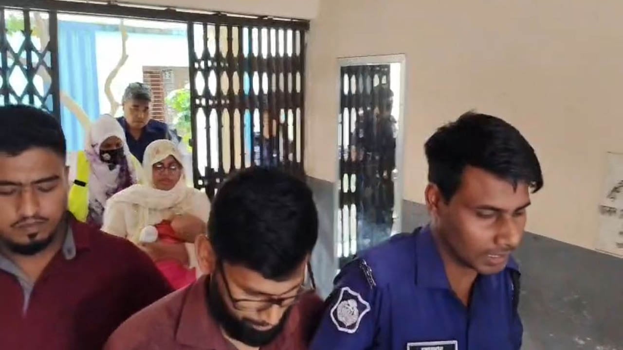 গৃহপরিচারিকাকে নির্যাতনের অভিযোগে চিকিৎসক দম্পতি গ্রেপ্তার