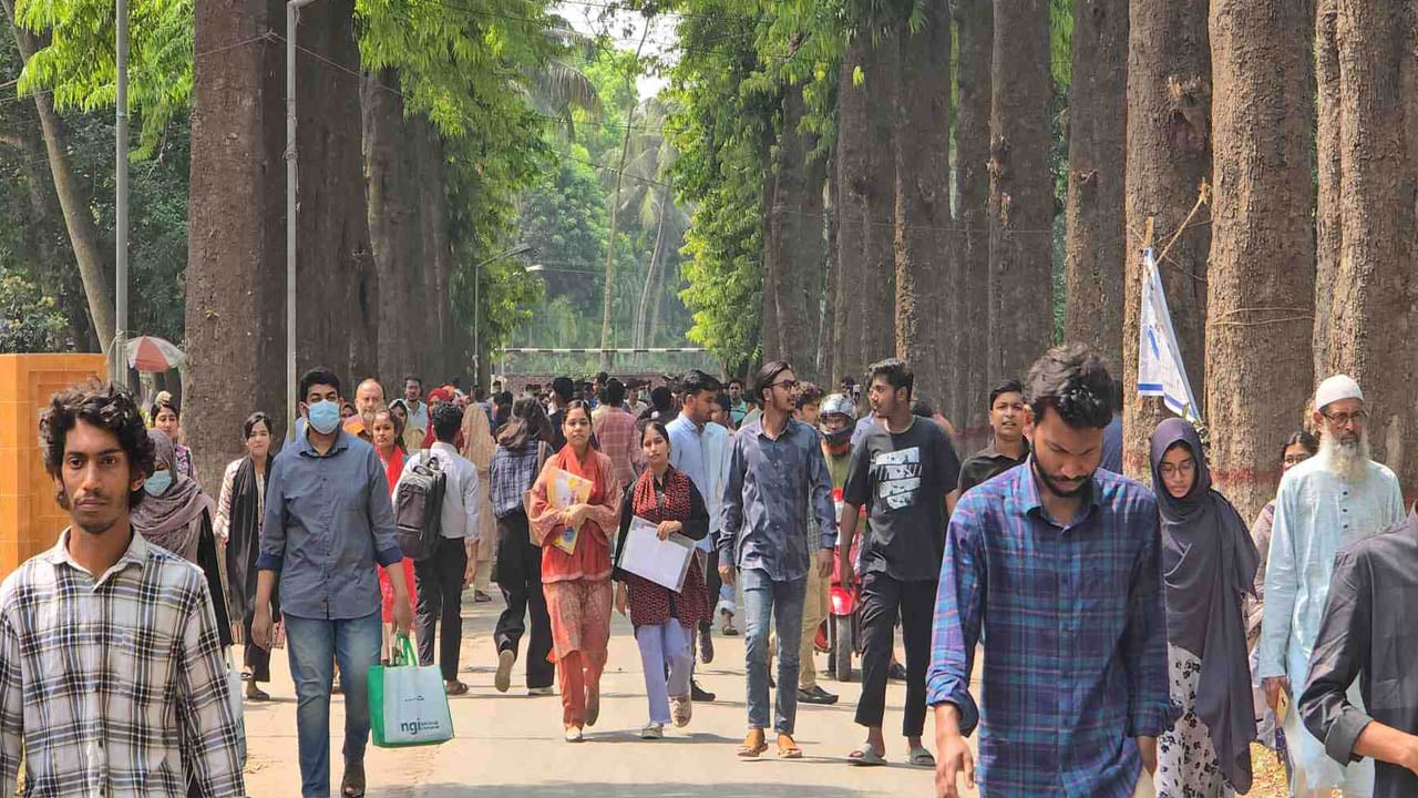 ভর্তি পরীক্ষার ফলে ত্রুটি, পাস করলেও শত শত পরীক্ষার্থীকে দেখানো হলো ফেল