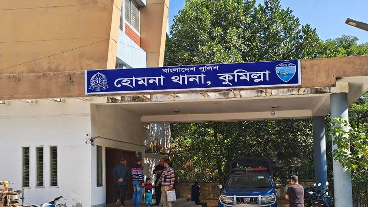 স্বামীকে আটকে রেখে গৃহবধূকে ধর্ষণের অভিযোগ, মামলা