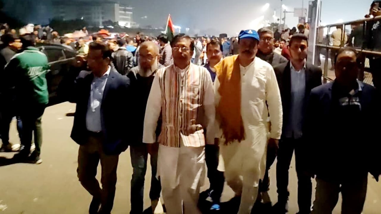 সীতাকুণ্ড থেকে ঢাকায় আসছে বিএনপির ২০ হাজার নেতাকর্মী