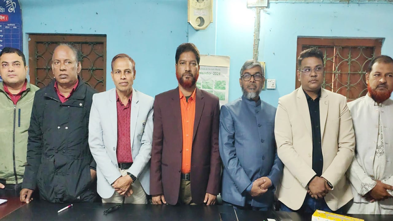 ঘাটাইল প্রেসক্লাবের দায়িত্বে খান ফজলু ও নজরুল