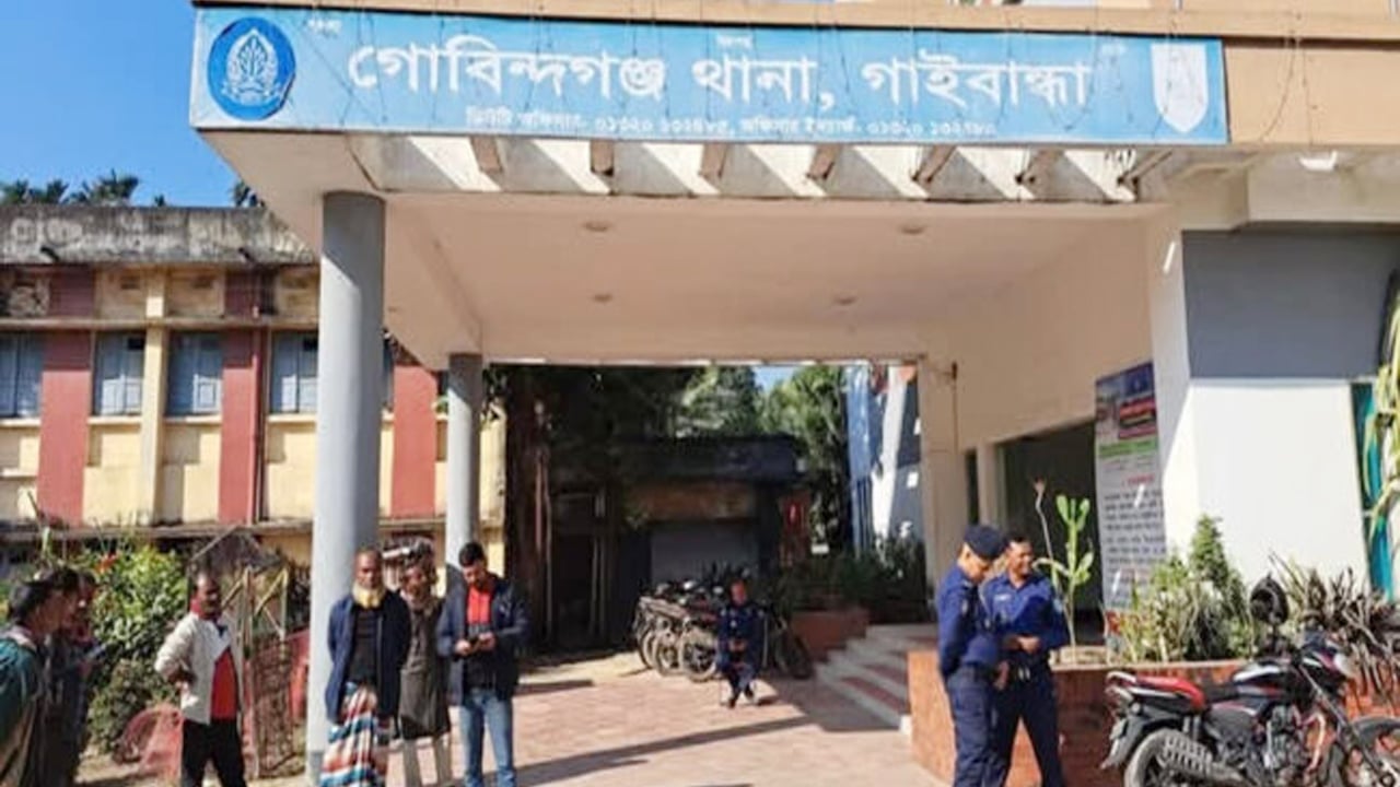 গোবিন্দগঞ্জে গলায় ফাঁস লাগানো গৃহবধূর ঝুলন্ত লাশ উদ্ধার