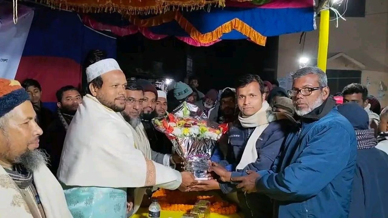 শতাধিক হিন্দু ধর্মাবলম্বীর জামায়াতে যোগদান