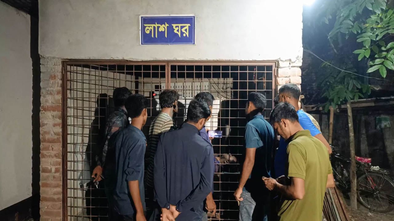 মোটরসাইকেল চুরি করে পালানোর সময় সড়ক দুর্ঘটনায় যুবক নিহত